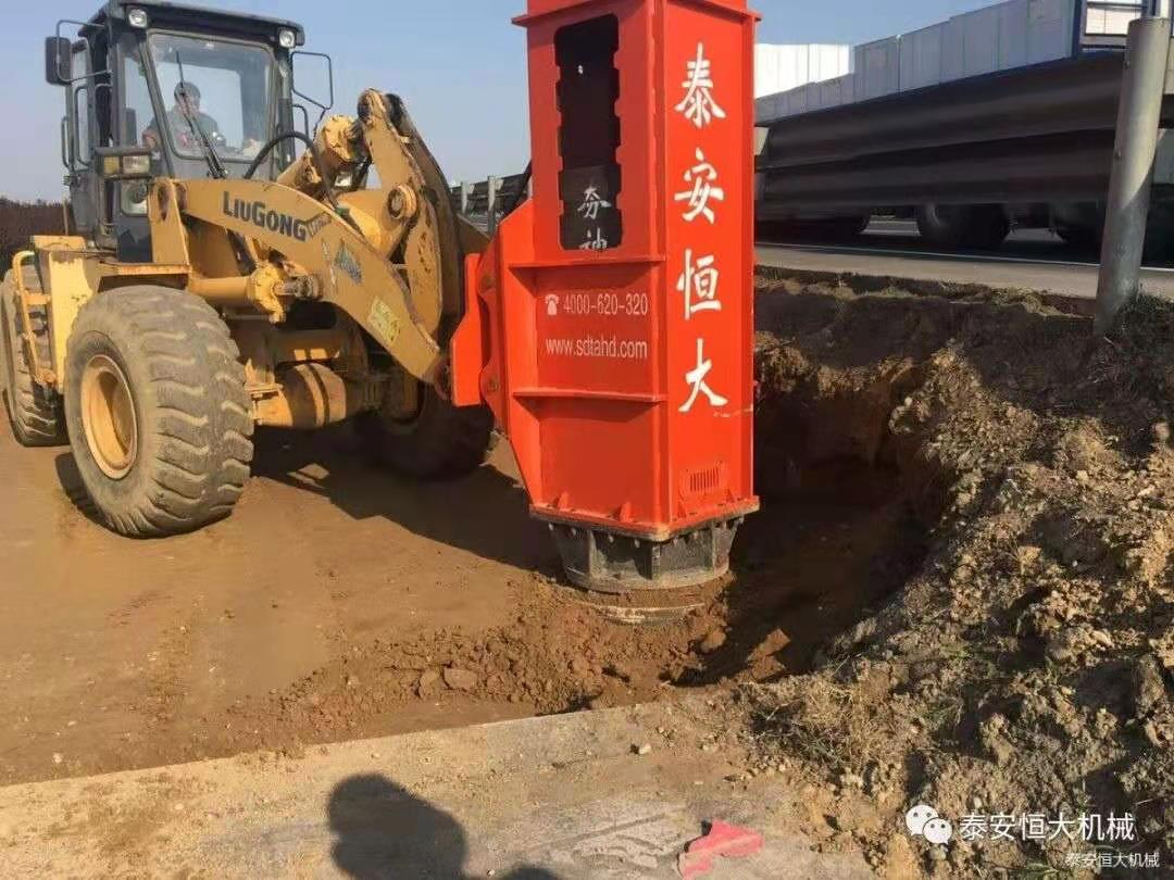 恒大機(jī)械應(yīng)邀出席新臺(tái)高速臺(tái)背、涵背設(shè)計(jì)方案研討會(huì)